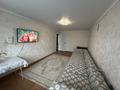 3-комнатная квартира · 62 м² · 3/5 этаж, Майкудук, 15й микрорайон 28 за 13 млн ₸ в Караганде, Алихана Бокейханова р-н — фото 3