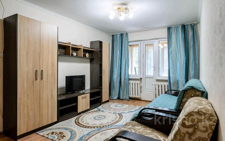 2-комнатная квартира, 45 м², 1/4 этаж помесячно, мкр №5 4