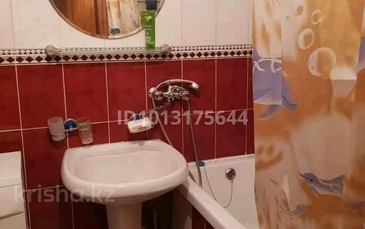 1-комнатная квартира · 45 м² · 2/5 этаж, 12-й мкр 11 — В центре города за 10 000 ₸ в Актау — фото 3