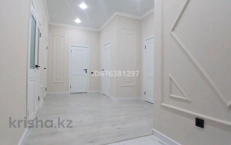 3-бөлмелі пәтер · 125 м² · 4/5 қабат, мкр. Алтын орда, Ораза Татеулы 19Б, бағасы: 62 млн ₸ в Актобе — фото 79