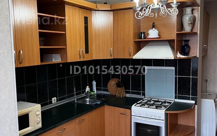 3-комнатная квартира · 72 м² · 6/9 этаж, мкр Жетысу-4 16 за 350 000 ₸ в Алматы, Ауэзовский р-н — фото 2