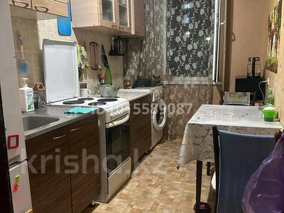 2-комнатная квартира · 45 м² · 2/5 этаж, мкр Жулдыз-2 35 — Magnum за 210 000 ₸ в Алматы, Турксибский р-н