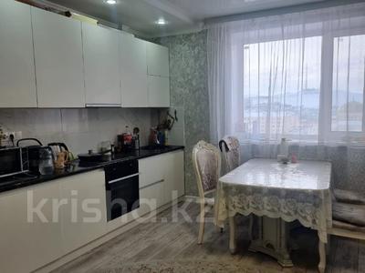 4-комнатная квартира, 97.4 м², 7/9 этаж, Темирбекова 2 за 30 млн 〒 в Кокшетау