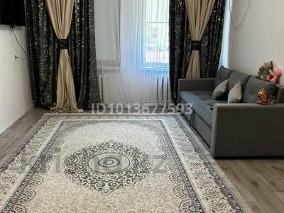 2-комнатная квартира · 60 м² · 2/2 этаж, Ауэзова — Возле ЧС;садик Байби сити;Абди за 150 000 ₸ в Атырау, мкр Жилгородок