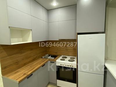 3-бөлмелі пәтер · 58 м² · 1/5 қабат, Майкудук, 14й микрорайон 18, бағасы: 15 млн ₸ в Караганде, Алихана Бокейханова р-н