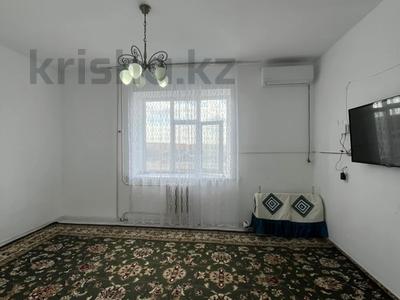 2-комнатная квартира · 60 м² · 4/5 этаж, Астана мкр 5 5 — Астана 1 за 18.5 млн 〒 в 