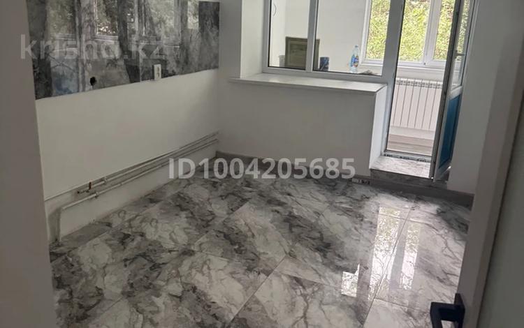 2-комнатная квартира · 52 м² · 2/2 этаж, Абая 1 за 13.1 млн ₸ в Актобе, жилой массив Жилянка — фото 2