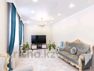 Отдельный дом • 6 комнат • 238 м² • 10 сот., Карбаева 14 за 73 млн 〒 в Астане