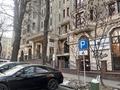 Свободное назначение, офисы, магазины и бутики, салоны красоты, медцентры и аптеки, образование · 250 м² за 3 млн ₸ в Алматы, Медеуский р-н — фото 4