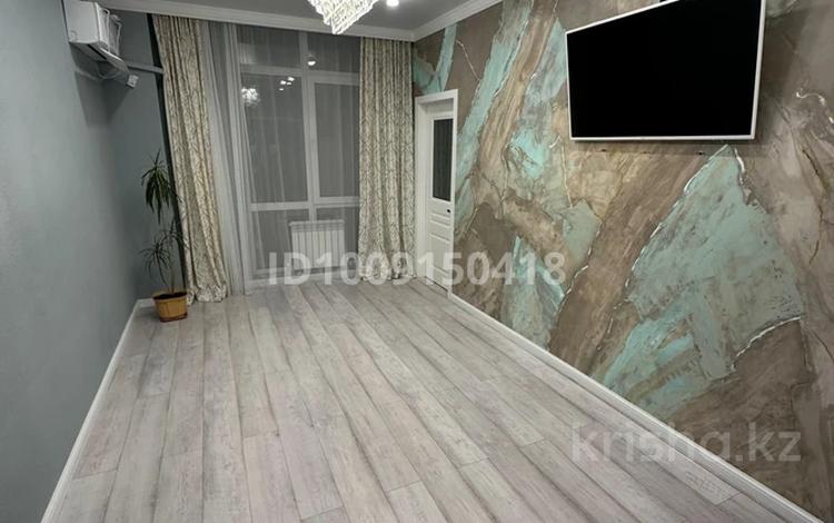 3-комнатная квартира · 65 м² · 16/16 этаж, мкр Юго-Восток, проспект Шахтеров 46/1 за 37 млн ₸ в Караганде, Казыбек би р-н — фото 2