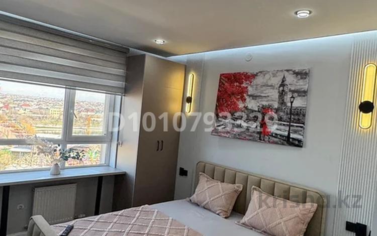 2-комнатная квартира · 50 м² · 11/12 этаж, мкр Акжайык, Байдибек би 115/10 за 18 000 ₸ в Шымкенте, Абайский р-н — фото 2