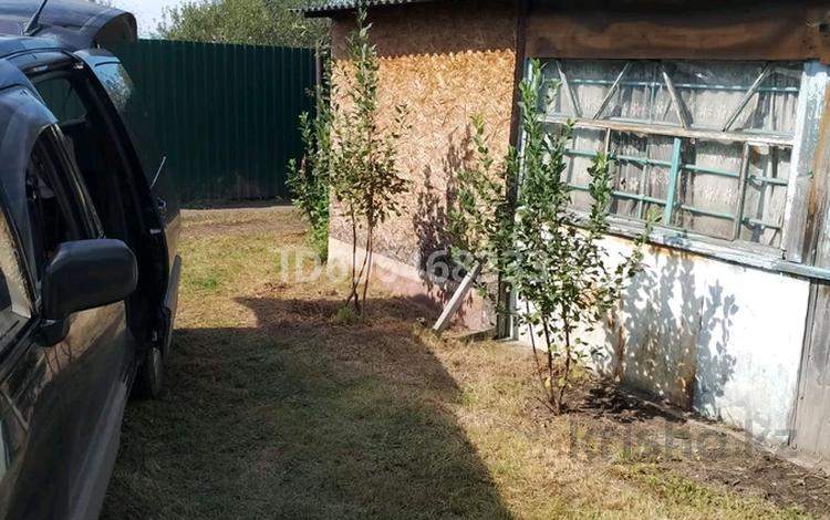 Дача · 1 комната · 20 м² · 5 сот., Алтайский строитель,улица Яблочная за 1 млн ₸ в Усть-Каменогорске, Ульбинский — фото 2