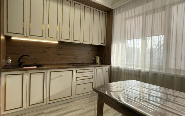 3-комнатная квартира · 80 м² · 4/5 этаж, Кабанбай батыра 97/1 — Р-н пл. Республики (за БЦ Koton) за 500 000 ₸ в Усть-Каменогорске — фото 2
