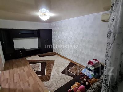 2-комнатная квартира · 60 м² · 5/10 этаж, мкр Жилгородок — Рынок Жлгородской, школа садик за 25 млн 〒 в Актобе