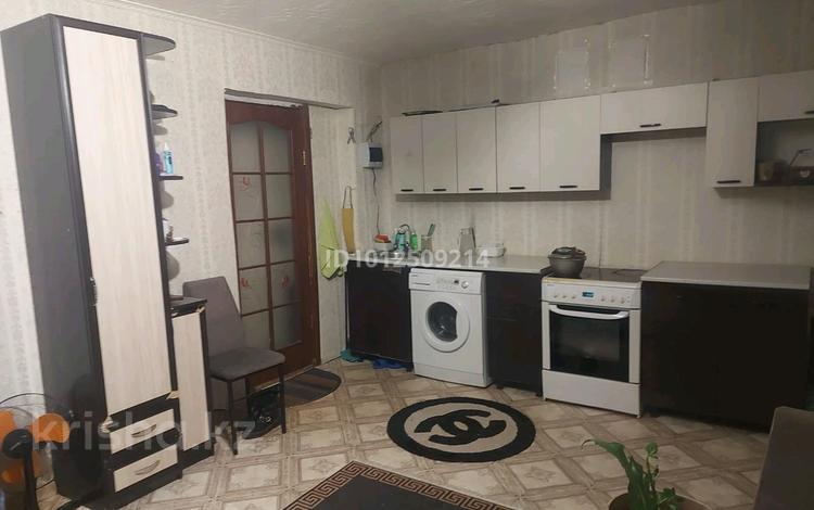 1-комнатная квартира · 30 м² · 5/5 этаж, камзина 4 за 7.6 млн ₸ в Павлодаре — фото 2