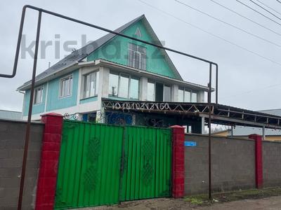Отдельный дом · 13 комнат · 381 м² · 10 сот., Саламатова 54а за 65 млн 〒 в Батане