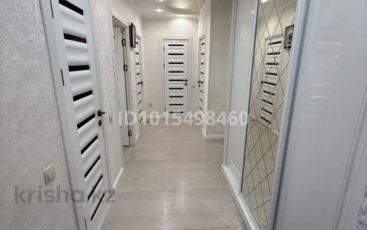 3-комнатная квартира · 85 м² · 8/9 этаж, мкр Центральный, Б Момышулы 25 — Канцева за 300 000 ₸ в Атырау — фото 2