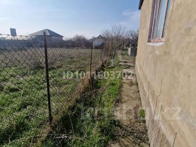 Отдельный дом · 2 комнаты · 100 м² · 8 сот., мкр Бозарык , Жасау — Қазақ радиосы/жасау көшесі за 18 млн ₸ в Шымкенте, Абайский р-н
