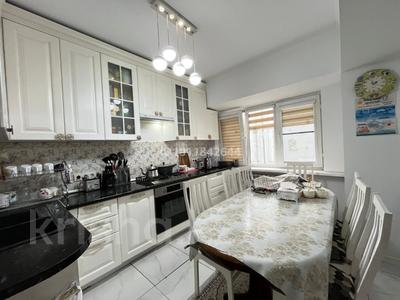 4-бөлмелі пәтер · 100 м² · 5/12 қабат, Зенкова — Богенбай батыра, бағасы: 85 млн 〒 в Алматы, Медеуский р-н