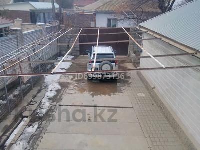 Отдельный дом · 5 комнат · 132.6 м² · 8 сот., 1 переулок Абая 12 — На против Центрального парка за 45 млн 〒 в Таразе