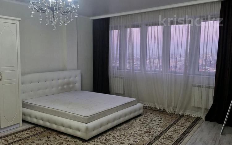 3-бөлмелі пәтер · 140 м² · 16/17 қабат, Кунаева 91, бағасы: 67 млн ₸ в Шымкенте, Аль-Фарабийский р-н — фото 2