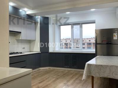 5-комнатная квартира · 176 м² · 5/9 этаж, мкр. Алтын орда, Алтын орда — Сзади Билим за 65 млн ₸ в Актобе