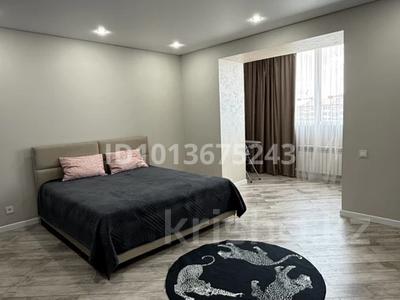 3-бөлмелі пәтер · 130 м² · 5/9 қабат, мкр. Алтын орда — пересечение улиц Тауелсиздик и Х.Досмухамедулы, бағасы: 59 млн ₸ в Актобе