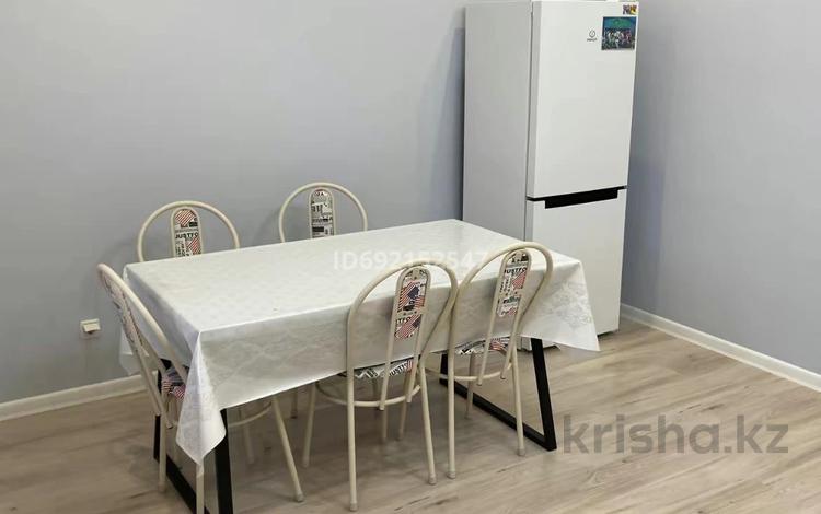 2-бөлмелі пәтер · 68 м² · 3 қабат, мкр Нурсая, Абылхайыр хана 66 — Сзади ЦОН-а ЖК Береке, бағасы: 222 000 ₸ в Атырау — фото 3