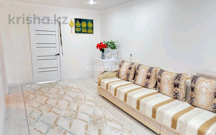 2-комнатная квартира · 45.5 м² · 4/5 этаж, Майкудук, Майкудук, 13й микрорайон 18 за 12.5 млн 〒 в Караганде, Алихана Бокейханова р-н — фото 2