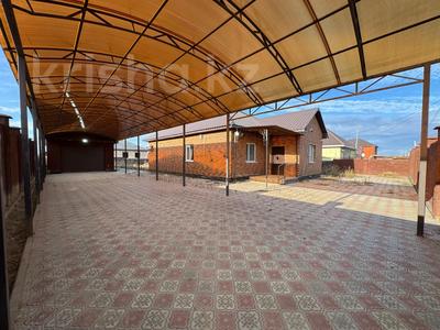 Отдельный дом · 4 комнаты · 140 м² · 10 сот., Акжар + 141 за 40.8 млн 〒 в Актобе