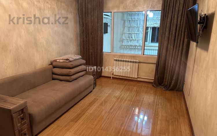 2-бөлмелі пәтер · 60 м² · 3/5 қабат, Айтеке би 10 — Айтеке би айтиева, бағасы: 200 000 ₸ в Таразе — фото 2