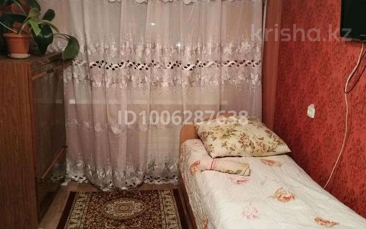 1 комната · 15 м² · 3 этаж, Матросова 170 — Циолковского за 35 000 ₸ в Уральске — фото 2