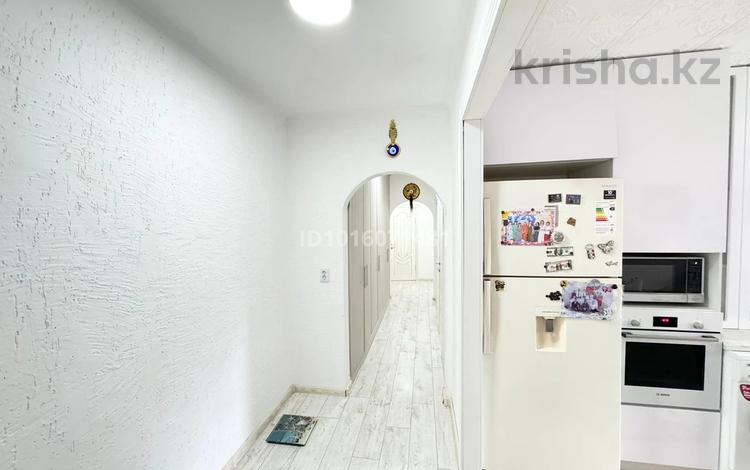 3-бөлмелі пәтер · 82 м² · 3/9 қабат, 10 микрорайон 3, бағасы: 34 млн ₸ в Аксае — фото 2