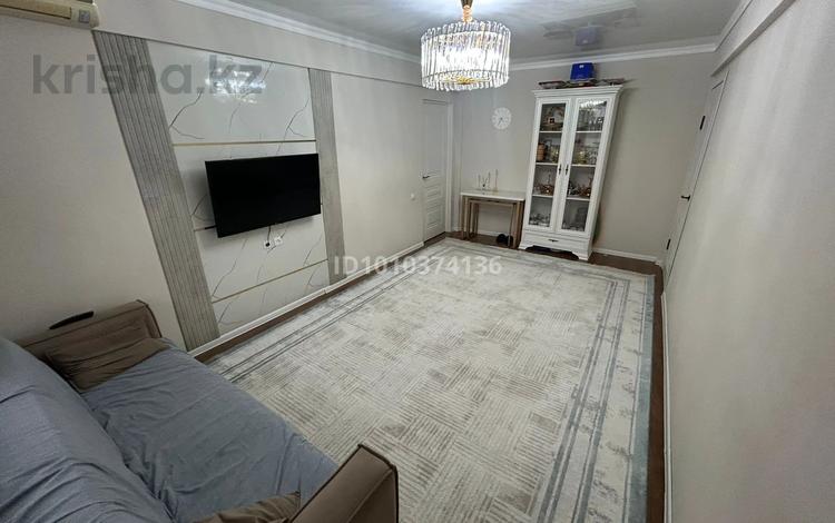 3-бөлмелі пәтер · 56 м², мкр Центральный, Махамбета Утемисова 116, бағасы: 26 млн ₸ в Атырау — фото 2