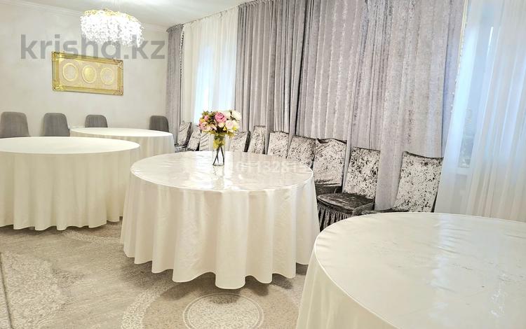 Жеке үй · 6 бөлме · 220 м², Кокорай 7 — Обаган, бағасы: 70 000 ₸ в Астане, Алматы р-н — фото 34