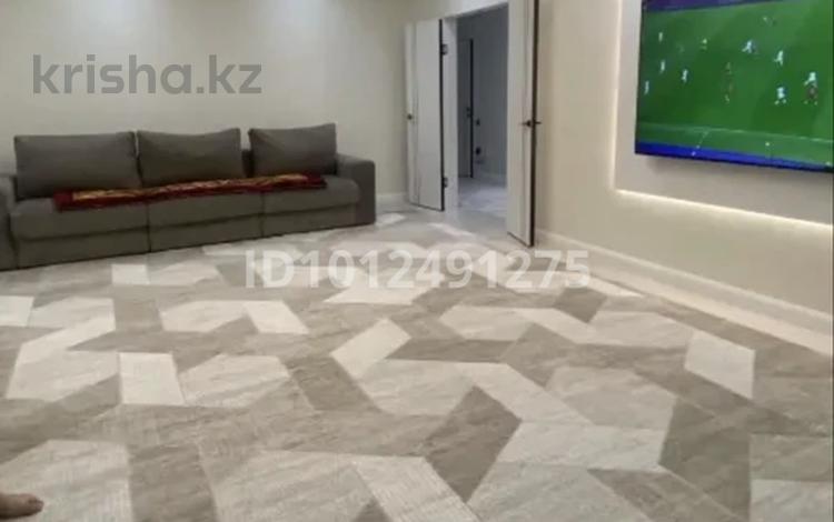 3-комнатная квартира · 120 м² · 1/5 этаж, мкр. Алтын орда, Батыс 2 10Г за 46.5 млн ₸ в Актобе — фото 2