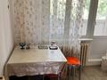 2-бөлмелі пәтер · 52 м² · 3/9 қабат, 5 мкр 10, бағасы: 11 000 ₸ в Аксае — фото 2