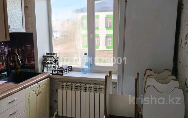 1-бөлмелі пәтер · 32 м² · 2/2 қабат, ул. Михаила Яглинского 24, бағасы: 8.5 млн ₸ в Макинске — фото 2