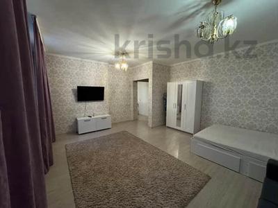 1-комнатная квартира · 43.9 м² · 10/12 этаж, Кабанбай батыра 40 за 190 000 〒 в Астане, Есильский р-н