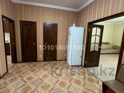 2-бөлмелі пәтер · 81 м² · 2/3 қабат, Газиза Жубанова 15/1, бағасы: 28 млн ₸ в Актобе