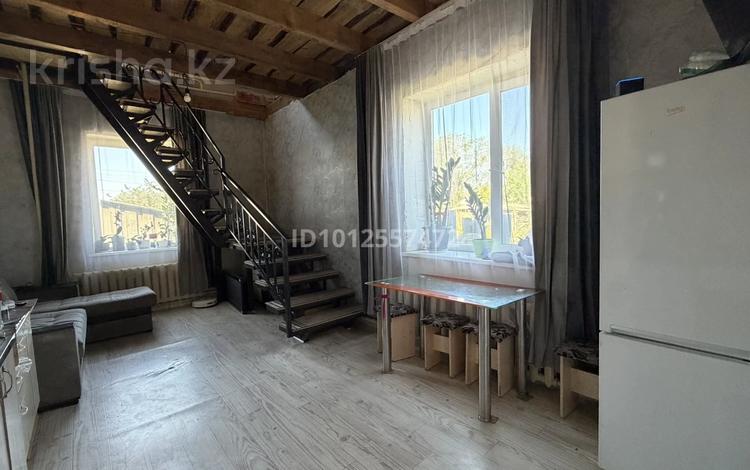 Отдельный дом · 2 комнаты · 48 м² · 2 сот., Бобровка, Широкая 59 в — Би боромбая за 10 млн ₸ в Семее — фото 2
