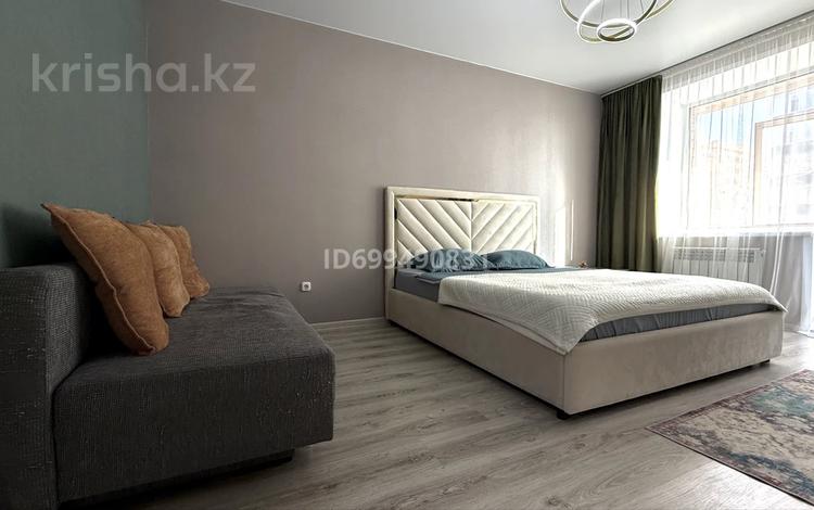 1-бөлмелі пәтер · 50 м² · 2/9 қабат, Береке 52, бағасы: 14 000 ₸ в Костанае — фото 17