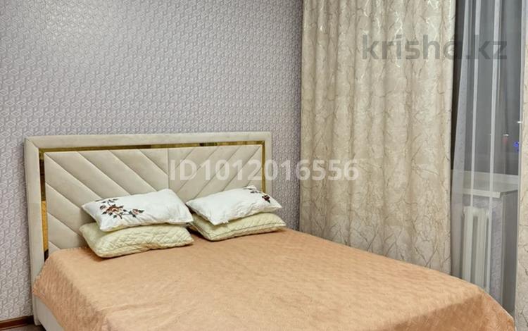 2-комнатная квартира · 63 м², Победаносцева 22 — 10 микрорайон за 25 000 ₸ в Балхаше — фото 6