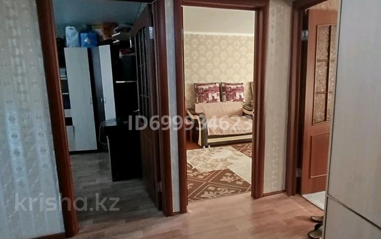 3-бөлмелі пәтер · 62 м² · 4/5 қабат, Майкудук, Майкудук, 15й микрорайон, бағасы: 14 млн ₸ в Караганде, Алихана Бокейханова р-н — фото 3