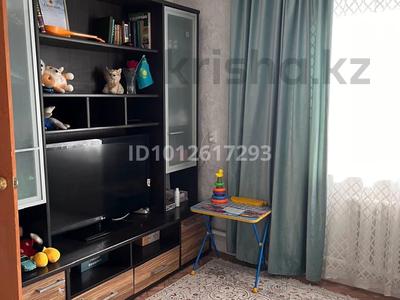 Үйдің бір бөлігі · 3 бөлме · 60 м² · 10 жүзд., Тәуелсіздік 4/3 — С моста первый поворот направо, бағасы: 11 млн ₸ в Новоишимке