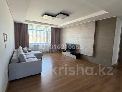4-комнатная квартира · 140 м², Нажимеденова за 1.1 млн ₸ в Астане, Сарайшык р-н