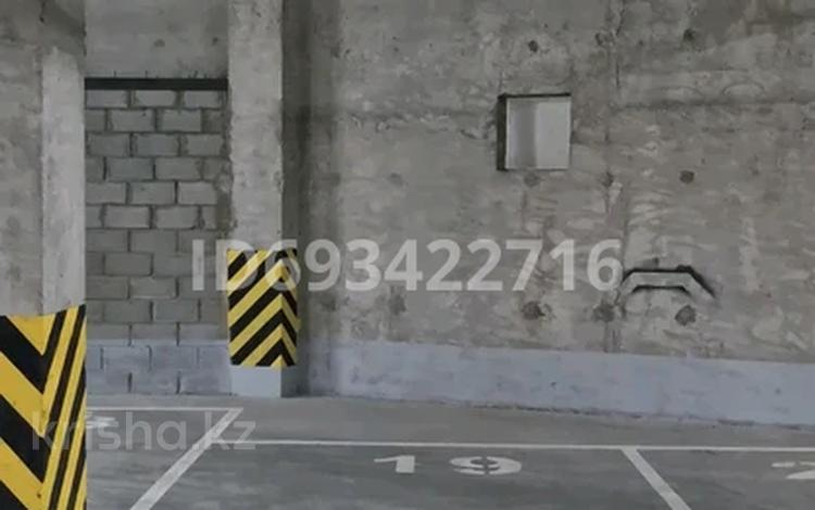 Паркинг • Сейфуллина 574/6 к10 за 35 000 〒 в Алматы, Бостандыкский р-н — фото 6