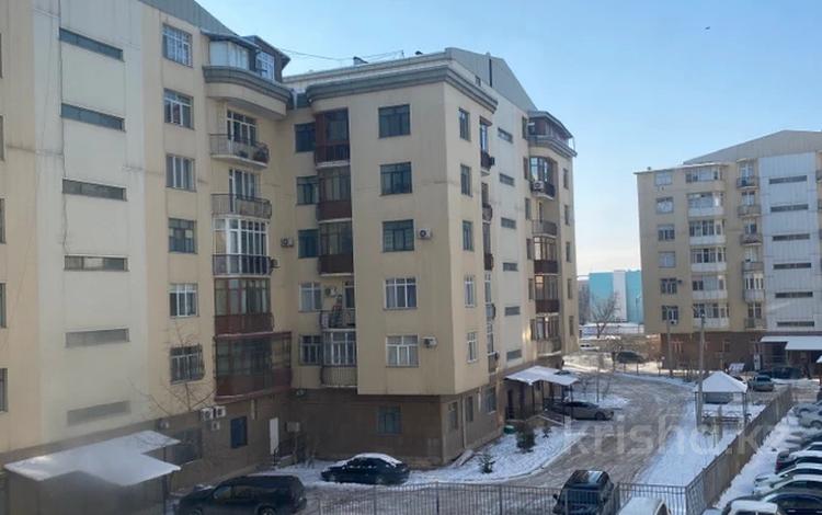 1-комнатная квартира, 50 м², 3/7 этаж помесячно, Атшабар 17