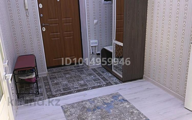 2-комнатная квартира · 70 м² · 2/9 этаж, мкр. Алтын орда, Алия Молдагулова 66/1 за 15 000 ₸ в Актобе — фото 2