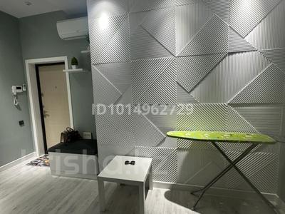 2-комнатная квартира · 70 м² · 5/10 этаж, мкр Жетысу-2 83 за 28 000 ₸ в Алматы, Ауэзовский р-н